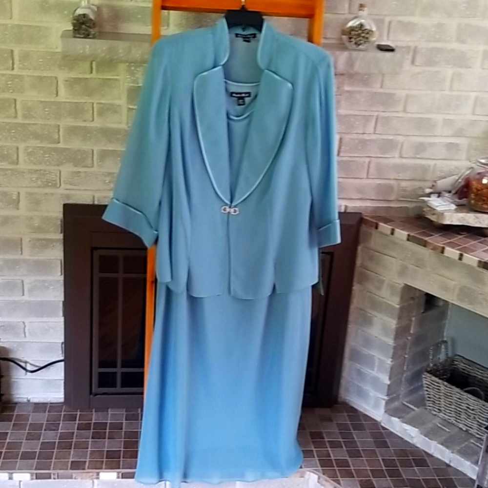 Formal dress from JC Penney size 20W seafoam